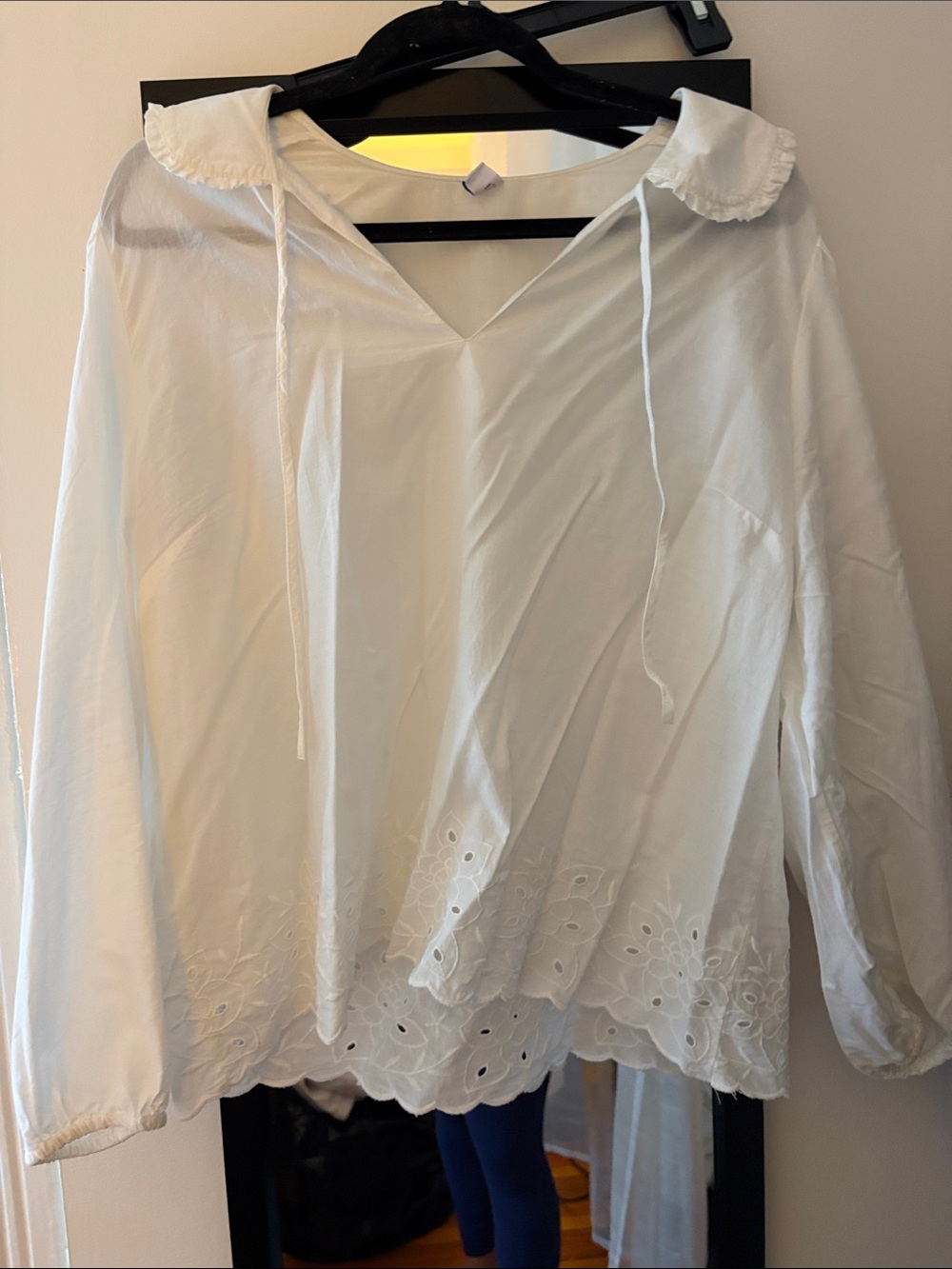 Old Navy White Eyelet Hem Long-Sleeve Peasant Blouse